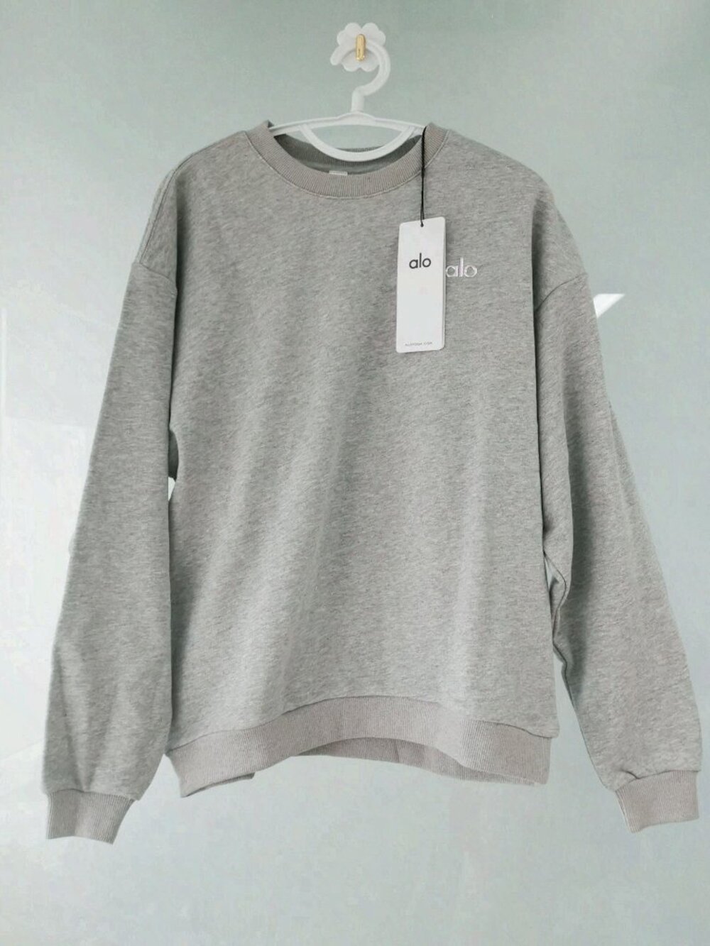 Alo Yoga Accolade Crew Neck Pullover Grey - Size M